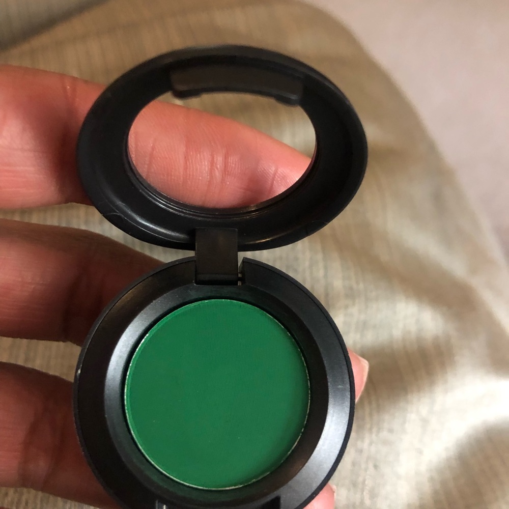 M·A·C Eye shadow - Picture 10 of 16